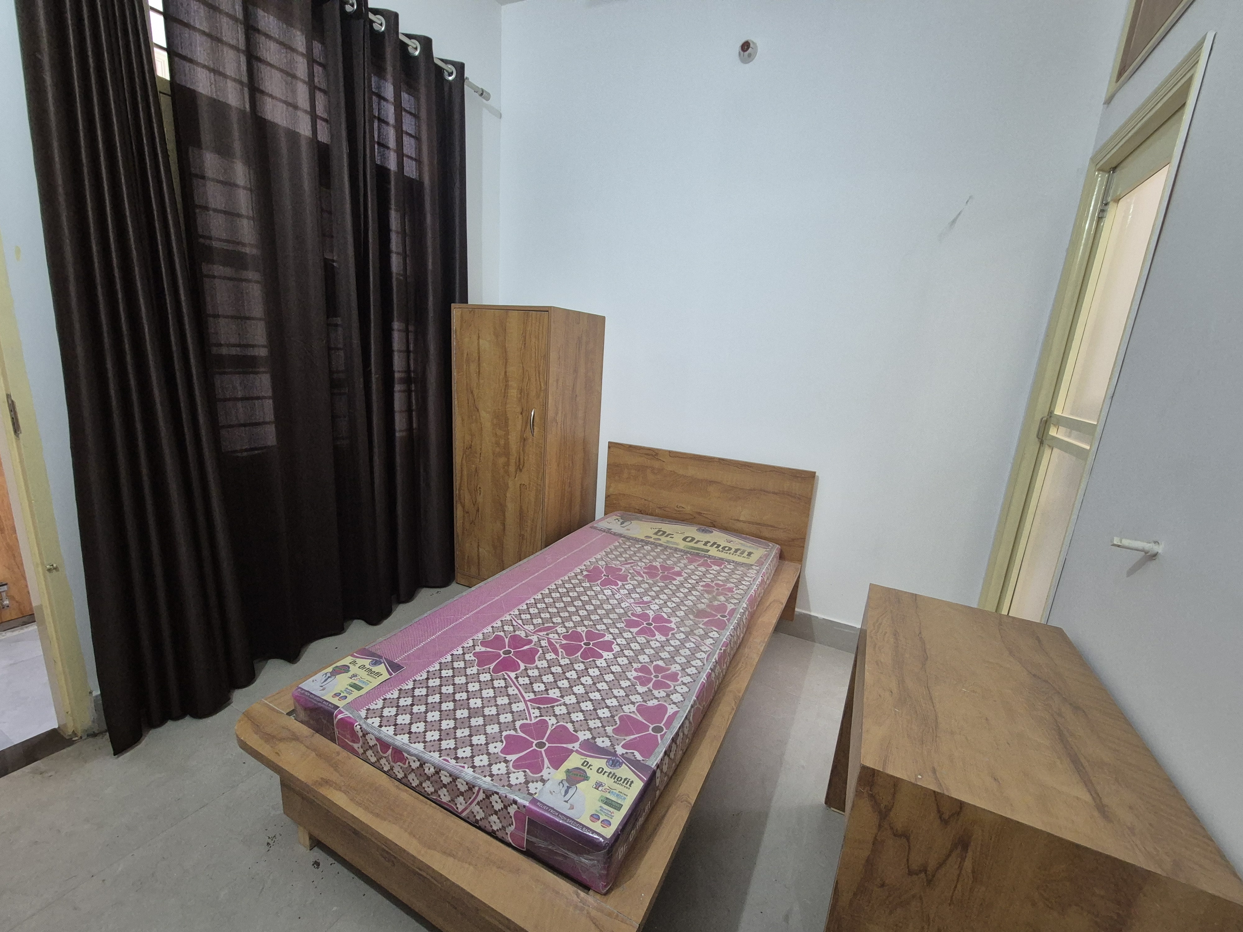 Premium Master Single Suite